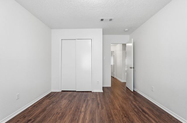 2910 Chisholm Trail, Corinth, TX 76210