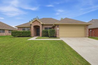 2910 Chisholm Trail, Corinth, TX 76210