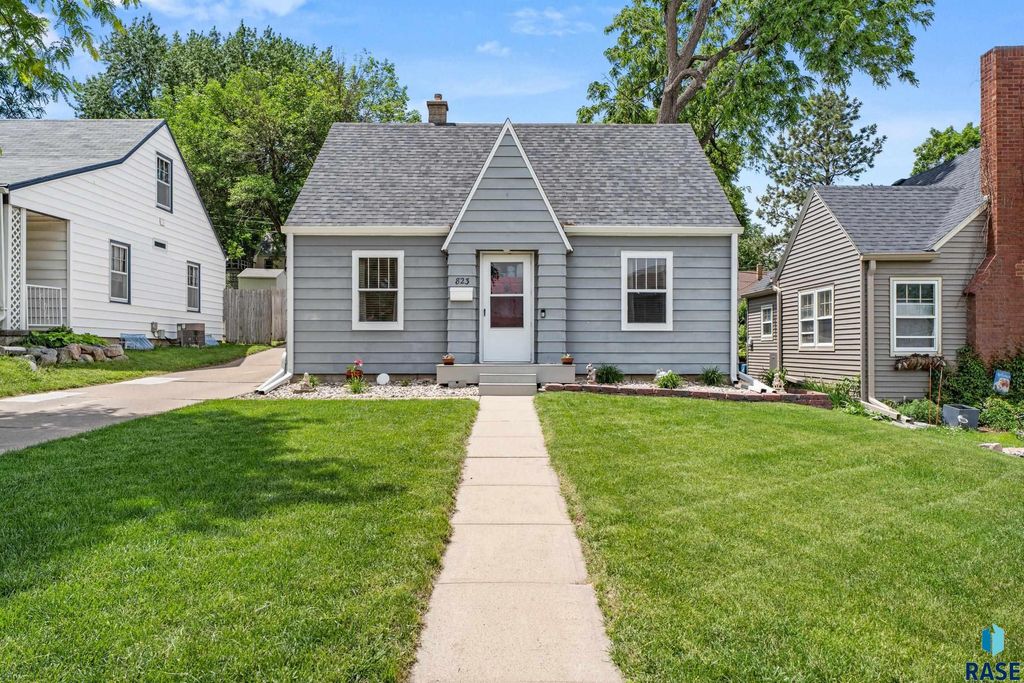 823 S West Ave Avenue, Sioux Falls, SD 57104