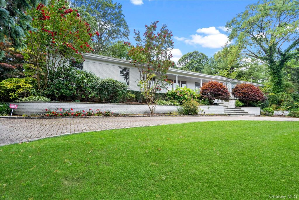 18 Lake Road, Great Neck, NY 11020 — photo 2