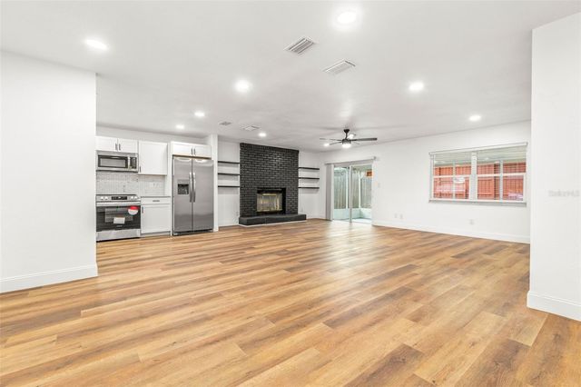 1514 STONEHAVEN WAY, Tarpon Springs, FL 34689