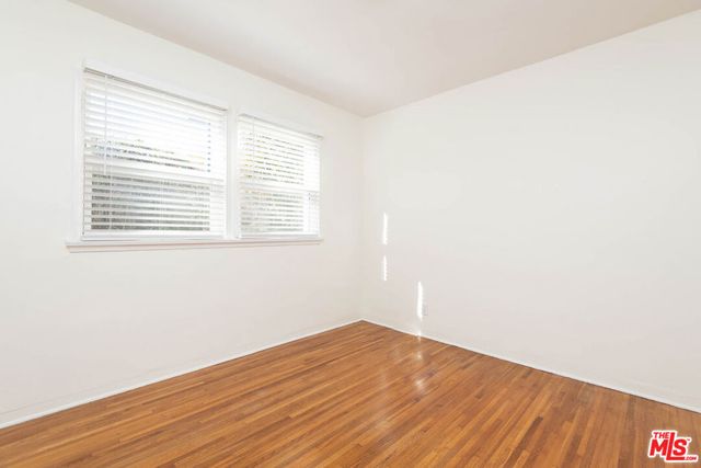 2594 Amherst Ave, Los Angeles, CA 90405