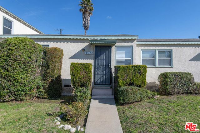 2594 Amherst Ave, Los Angeles, CA 90405