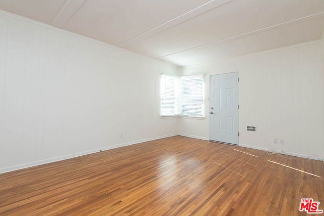 2594 Amherst Ave, Los Angeles, CA 90405