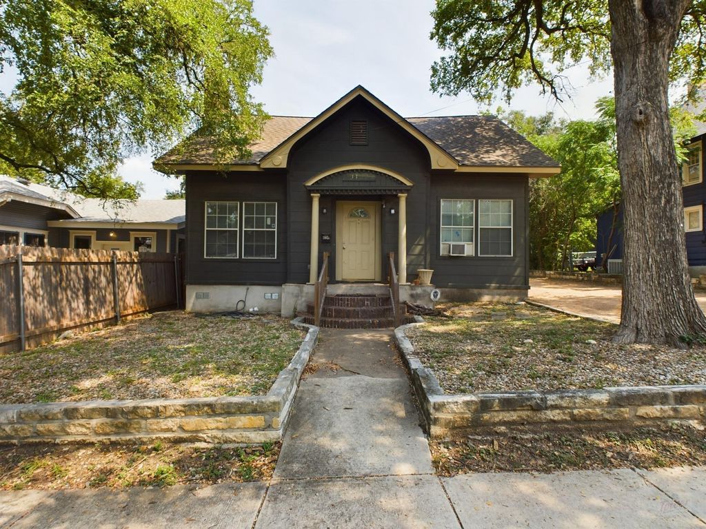 1102 W 22nd ST, Austin, TX 78705
