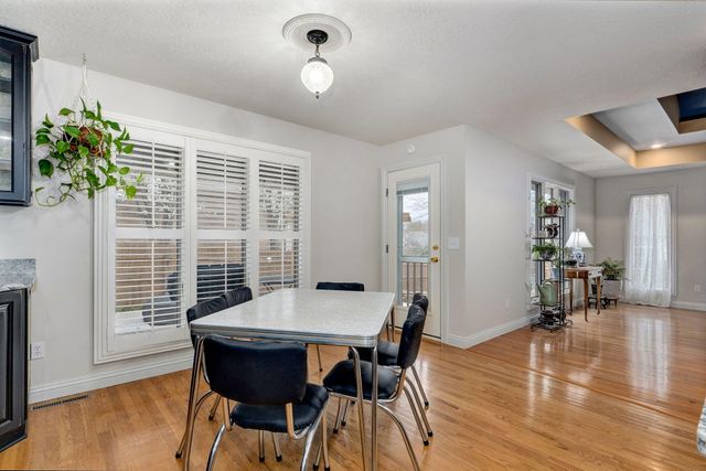 2706 N Skyview Lane, Ozark, MO 65721