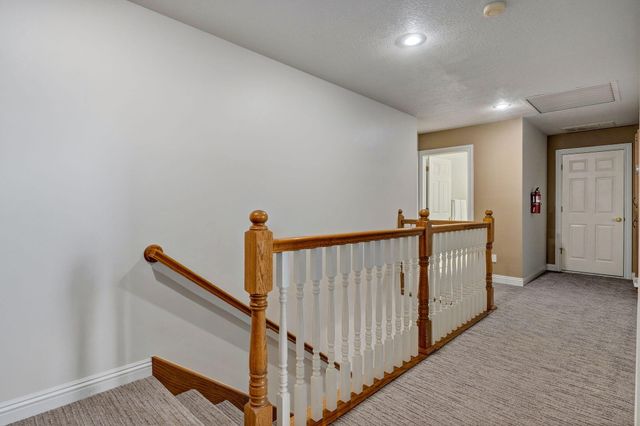 2706 N Skyview Lane, Ozark, MO 65721