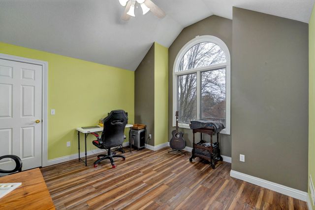 2706 N Skyview Lane, Ozark, MO 65721