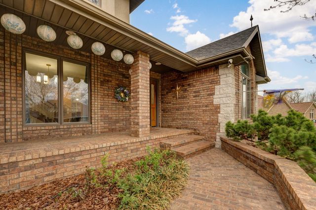 2706 N Skyview Lane, Ozark, MO 65721