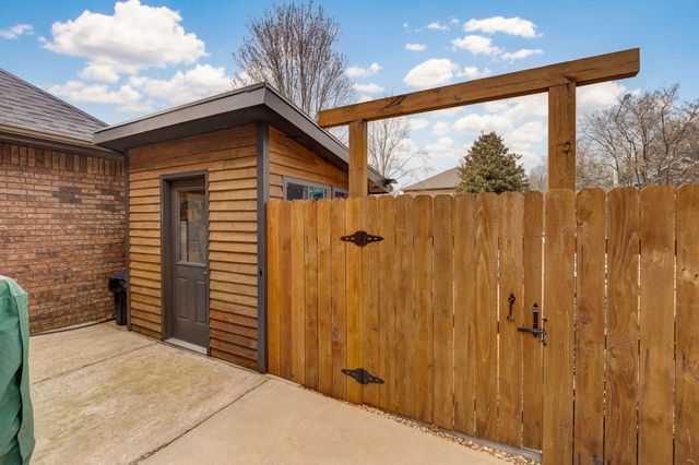 2706 N Skyview Lane, Ozark, MO 65721