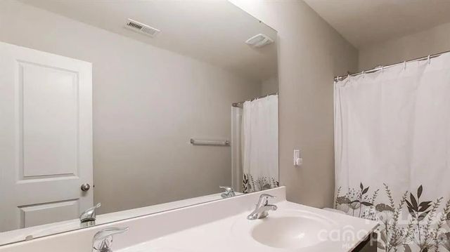 1525 Lilly Springs Place, Dallas, NC 28034