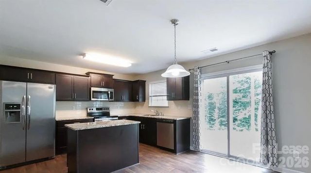1525 Lilly Springs Place, Dallas, NC 28034