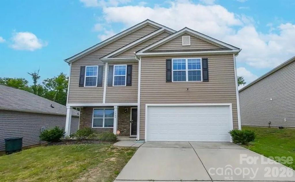 1525 Lilly Springs Place, Dallas, NC 28034