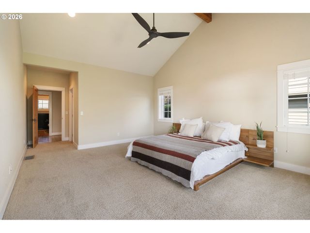 8676 Sw FAIR RIDGE Way, Portland, OR 97223
