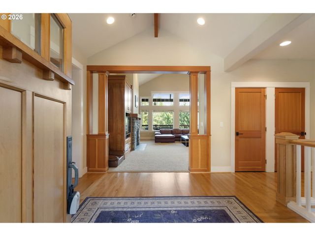 8676 Sw FAIR RIDGE Way, Portland, OR 97223
