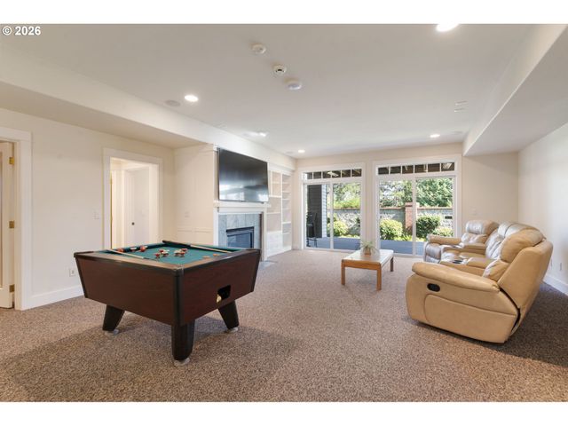 8676 Sw FAIR RIDGE Way, Portland, OR 97223