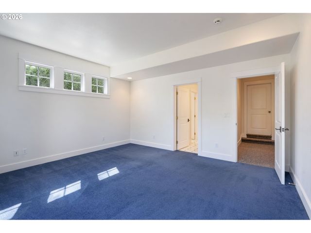 8676 Sw FAIR RIDGE Way, Portland, OR 97223