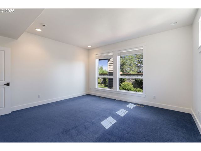 8676 Sw FAIR RIDGE Way, Portland, OR 97223