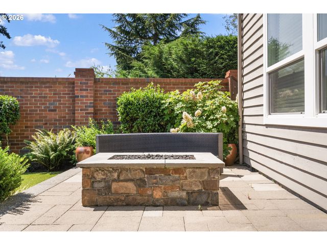 8676 Sw FAIR RIDGE Way, Portland, OR 97223