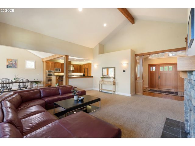 8676 Sw FAIR RIDGE Way, Portland, OR 97223
