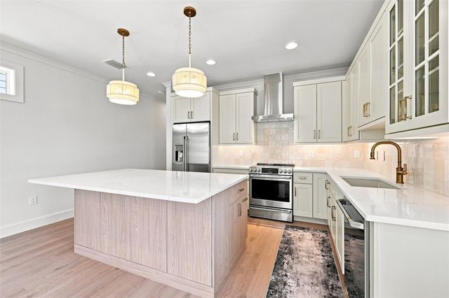 19101 GULF BOULEVARD, Indian Shores, FL 33785