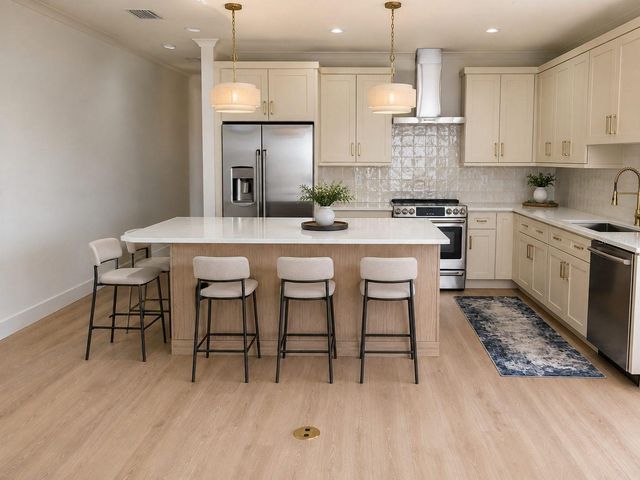 19101 GULF BOULEVARD, Indian Shores, FL 33785