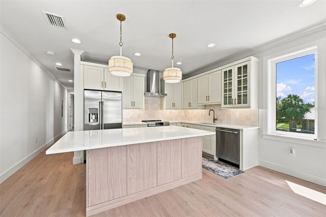 19101 GULF BOULEVARD, Indian Shores, FL 33785