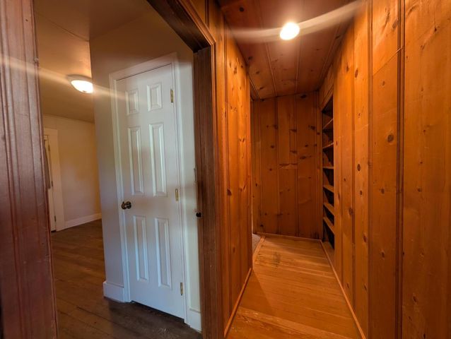 8486 Center St, Mokelumne Hill, CA 95245