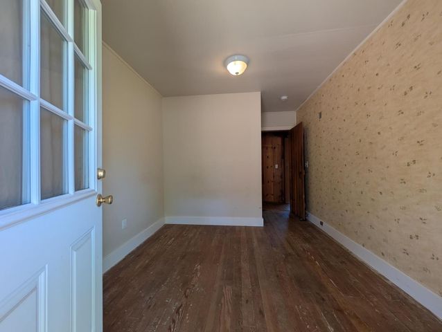 8486 Center St, Mokelumne Hill, CA 95245