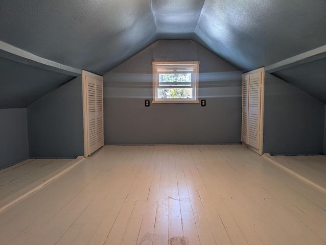 8486 Center St, Mokelumne Hill, CA 95245