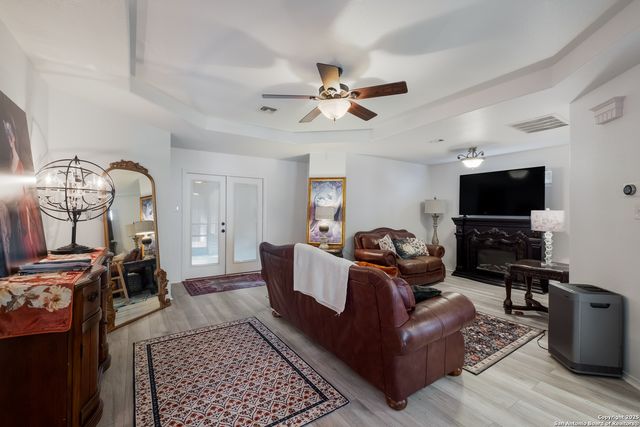 10403 Alsfeld, Helotes, TX 78023