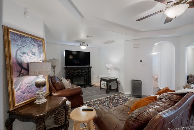 10403 Alsfeld, Helotes, TX 78023