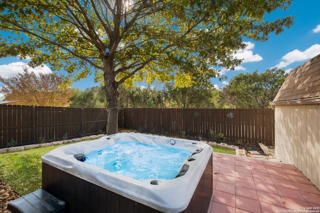 10403 Alsfeld, Helotes, TX 78023