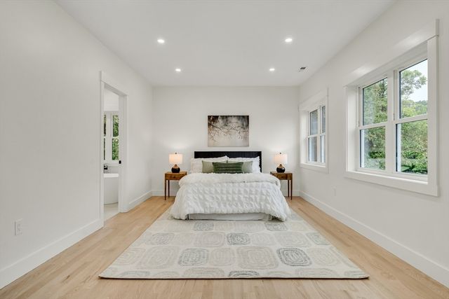 22 Estabrook Rd, Lexington, MA 02421