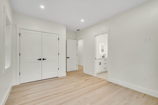 22 Estabrook Rd, Lexington, MA 02421