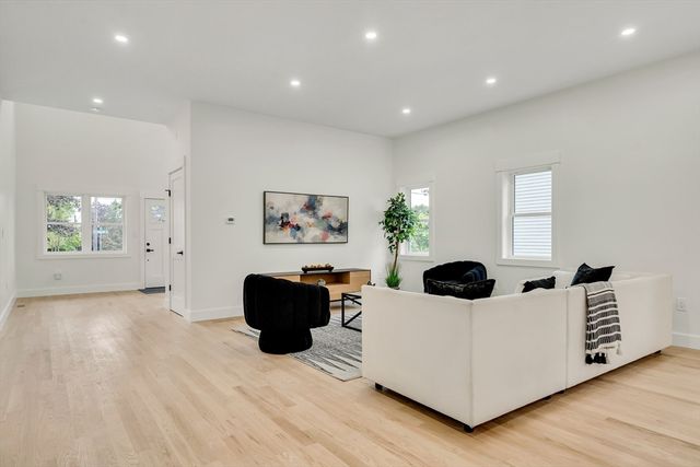 22 Estabrook Rd, Lexington, MA 02421