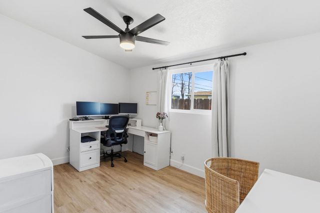 36 Santa Ana Avenue, Clovis, CA 93612