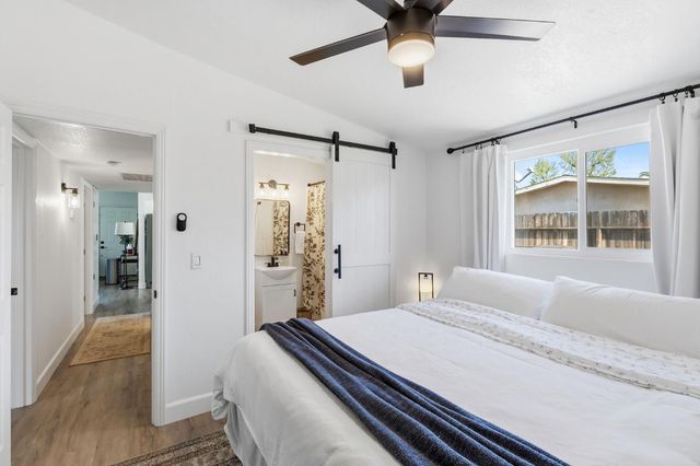 36 Santa Ana Avenue, Clovis, CA 93612