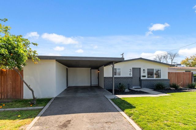 36 Santa Ana Avenue, Clovis, CA 93612