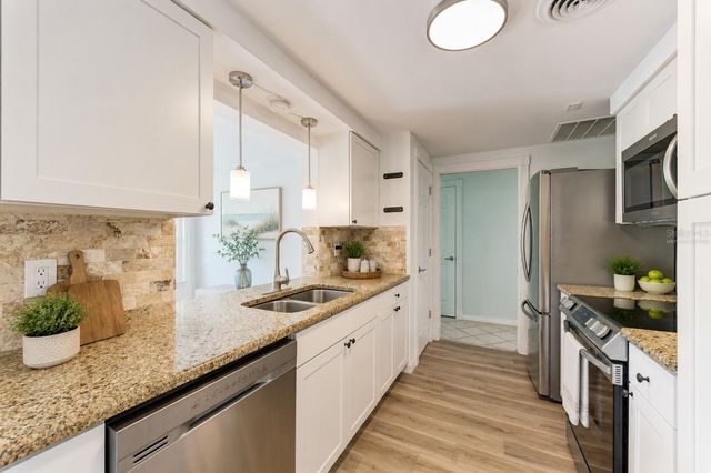 4400 ZENITH ROAD, Venice, FL 34293