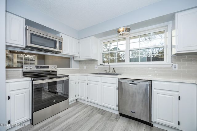 9229 Point Aux Chenes Road, Ocean Springs, MS 39564