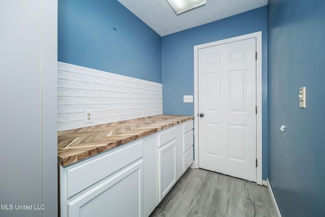 9229 Point Aux Chenes Road, Ocean Springs, MS 39564