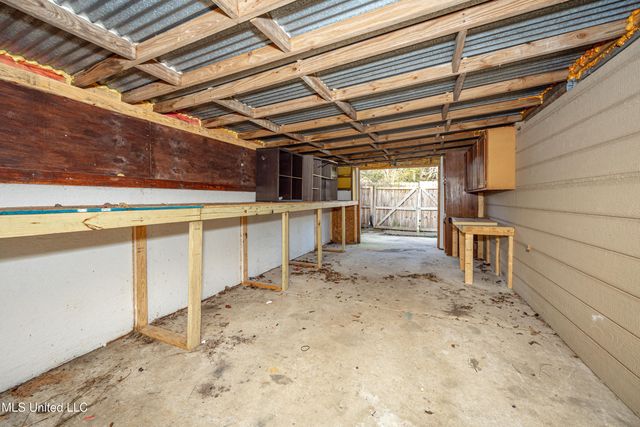 9229 Point Aux Chenes Road, Ocean Springs, MS 39564