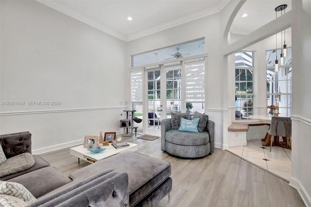 351 NW 110th Ave, Plantation, FL 33324