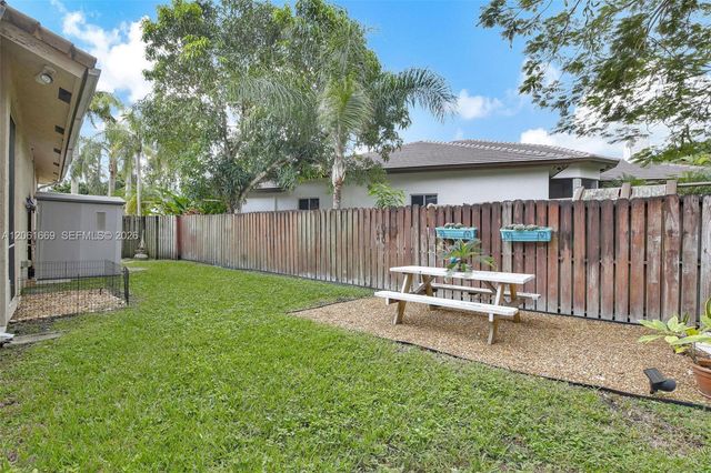351 NW 110th Ave, Plantation, FL 33324