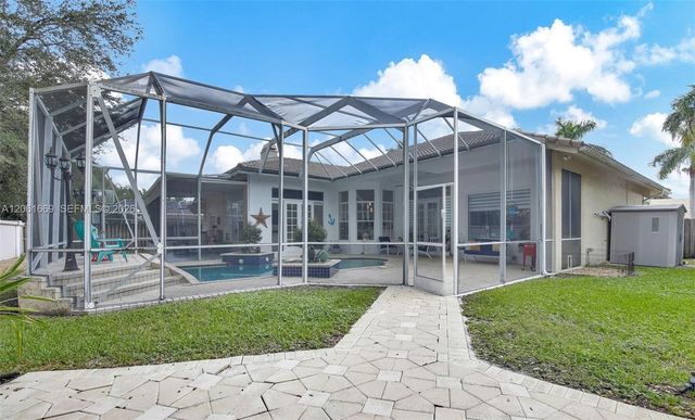 351 NW 110th Ave, Plantation, FL 33324