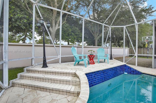 351 NW 110th Ave, Plantation, FL 33324