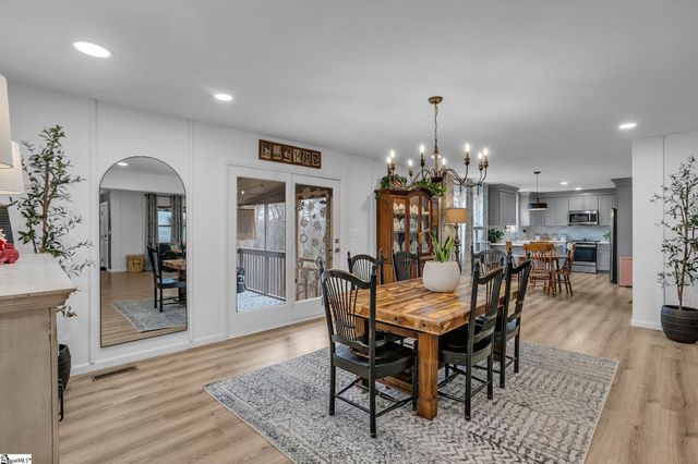 123 Graystone Drive, Moore, SC 29369