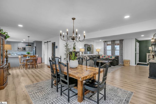 123 Graystone Drive, Moore, SC 29369