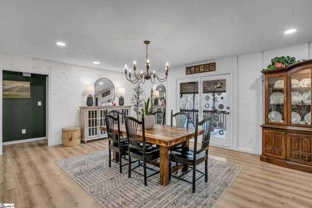 123 Graystone Drive, Moore, SC 29369